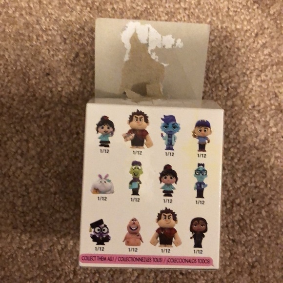 Vanellope Funko Mystery Minis Vinyl Figure - Picture 3 of 4
